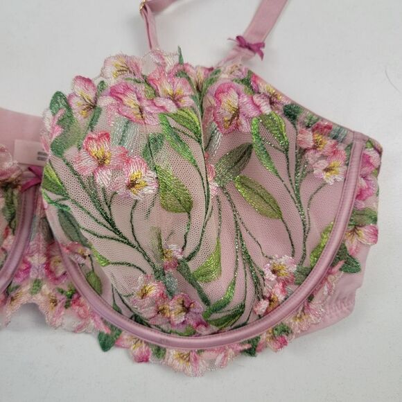 Victoria’s Secret Chalk Rose Embroidery Wicked Unlined Balconette Bra 40C XL - Picture 4 of 9